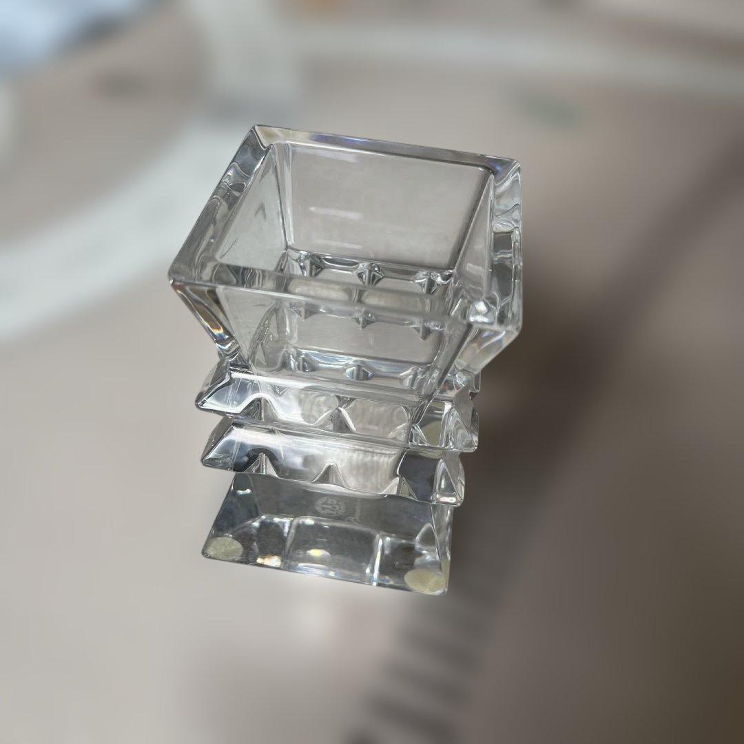 バカラ　コロンビーヌ　フラワーベース花瓶一輪挿し