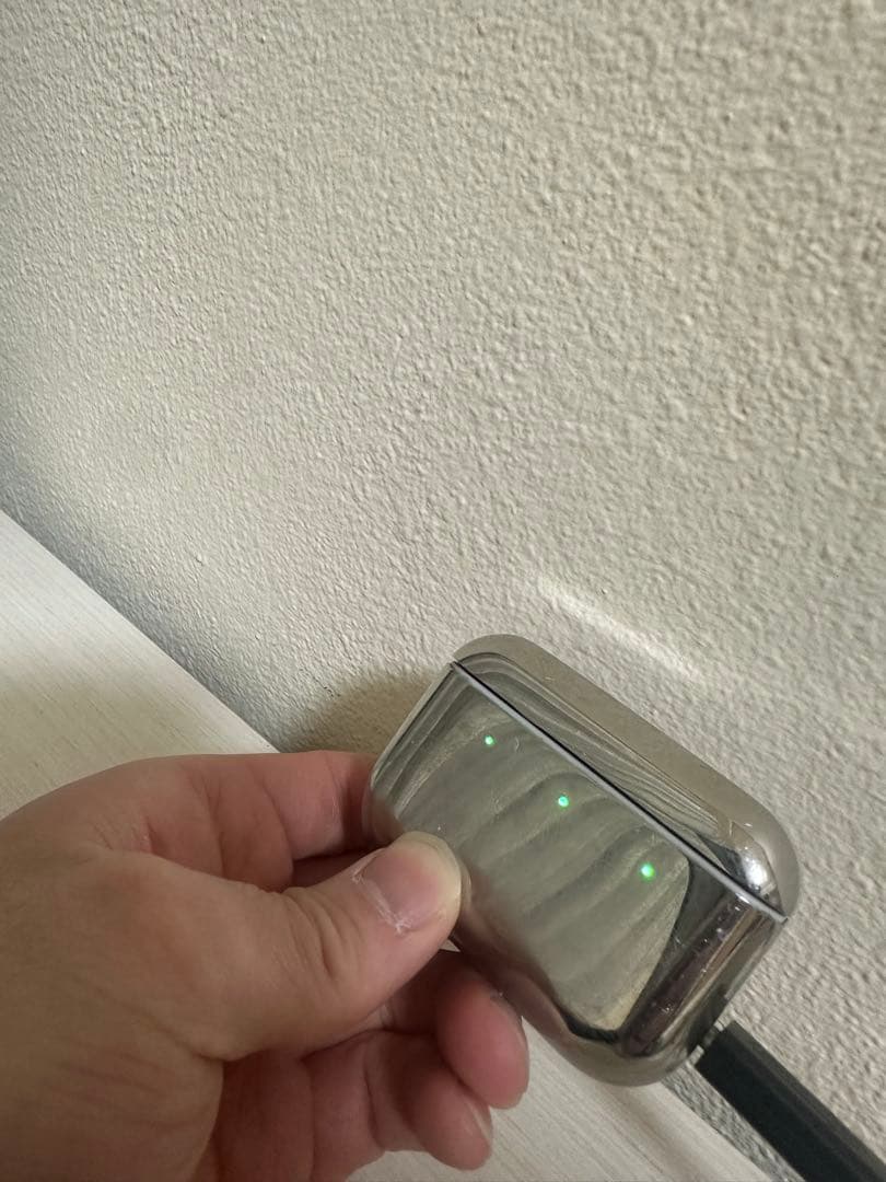 ルイヴィトン ホライゾン ライトアップイヤホン Louis Vuitton