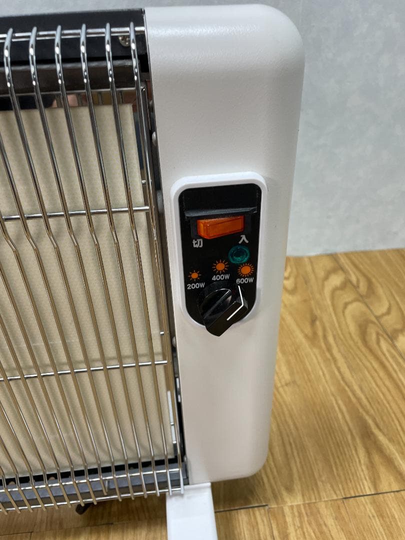 Y♢222 　サンラメラ ヌーボ　ニューセラミックヒーター 600W型