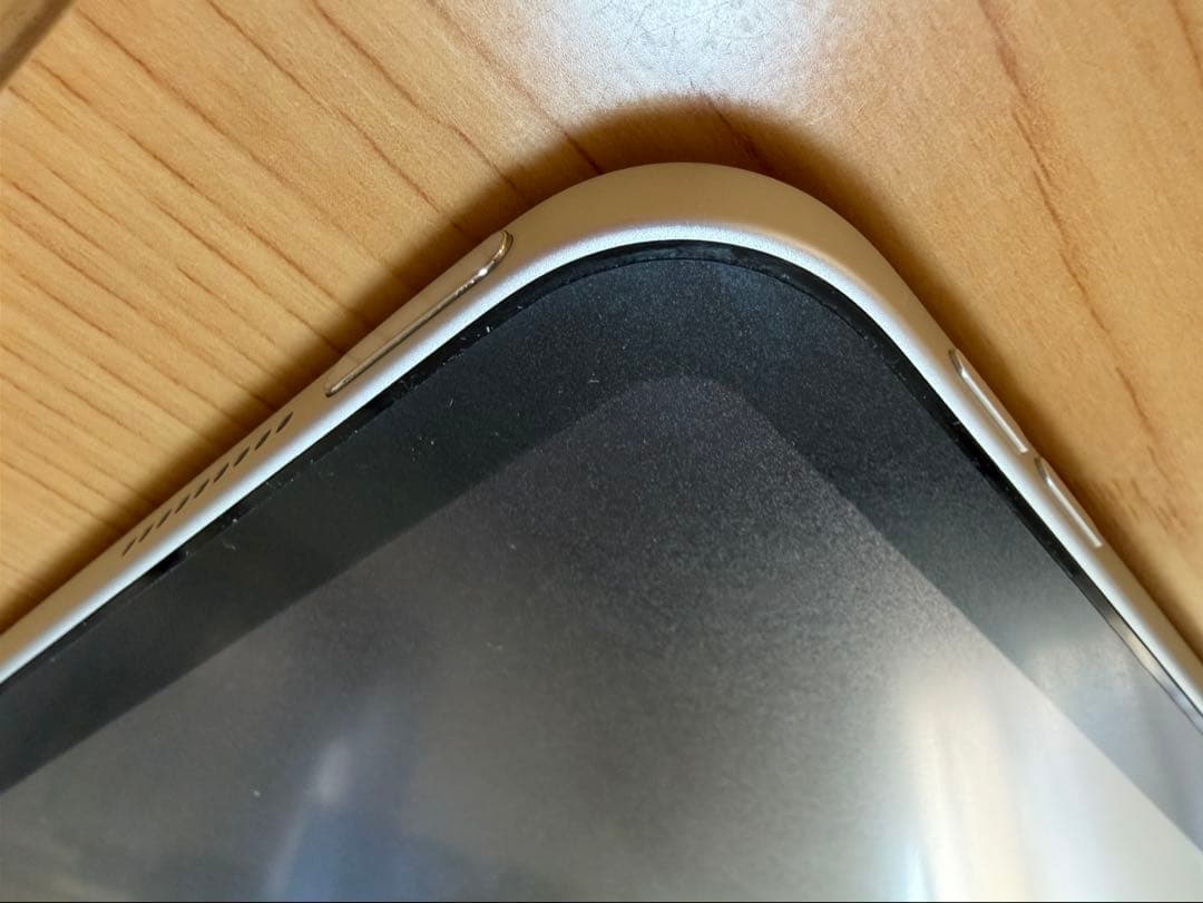 iPad 第10世代 Silver 64GB Wi-Fi【良品・低使用】