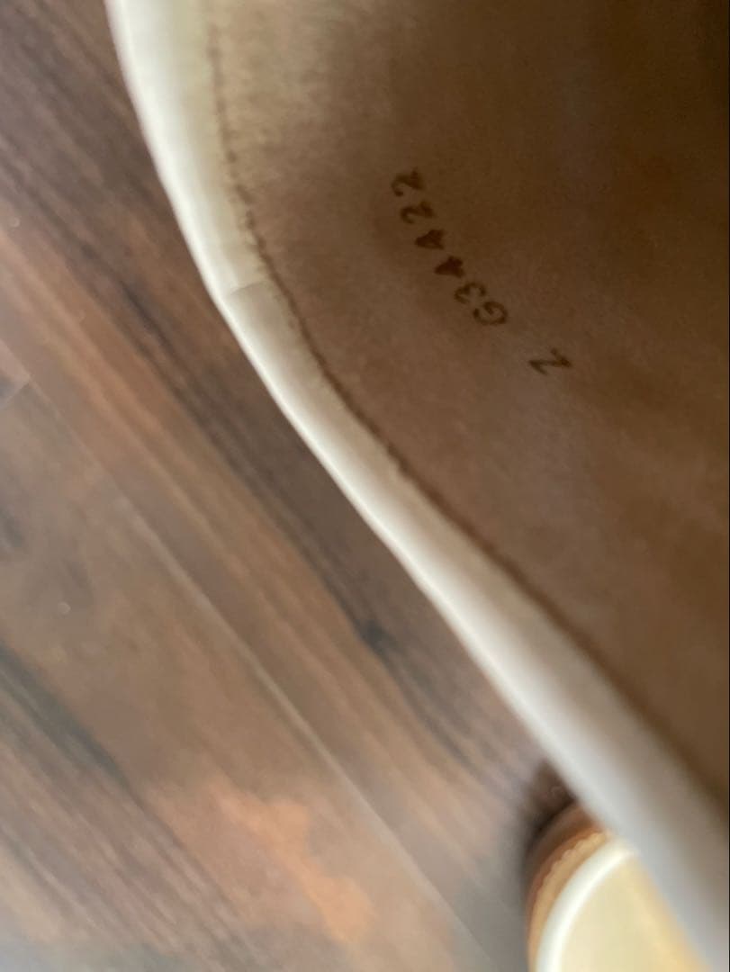 CHANEL フラットシューズ 38 ベージュ/ホワイト/レッド　スリッポン