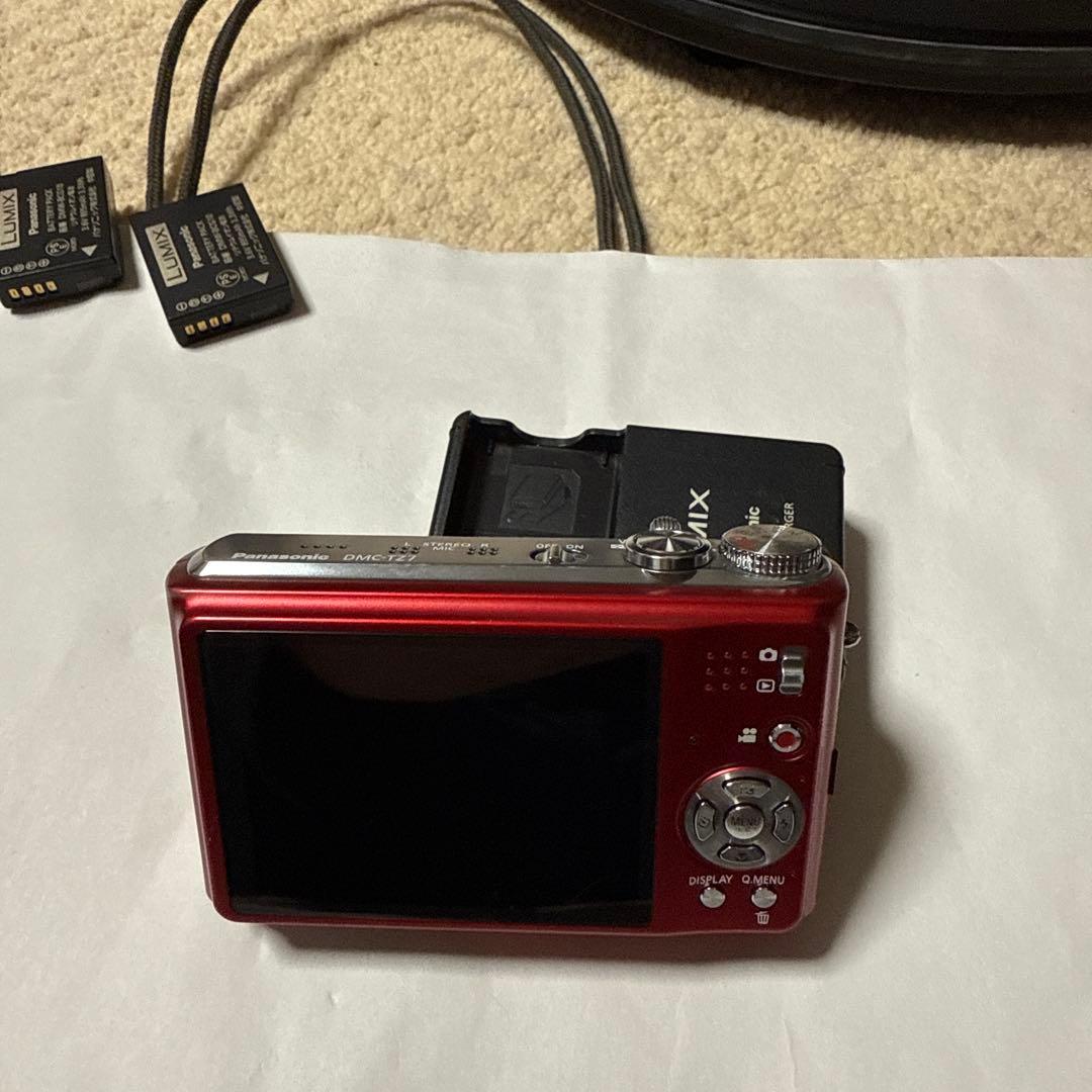 LUMIX 12x AVCHD Lite HD レッド