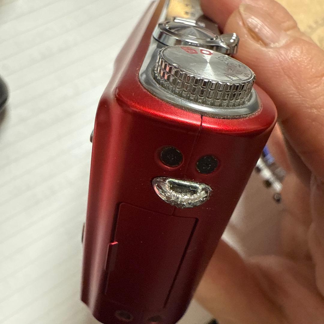 LUMIX 12x AVCHD Lite HD レッド