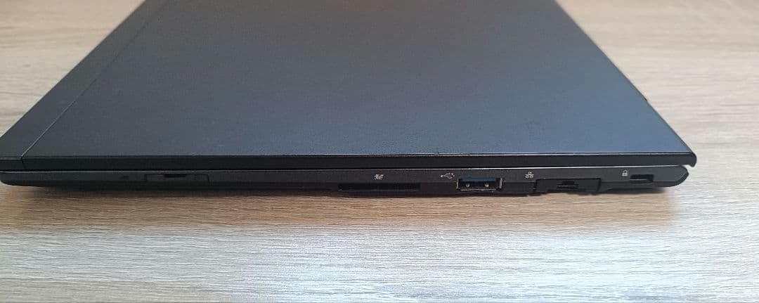 富士通 LIFEBOOK U937R LTE 第7世代 13.3型 Win10