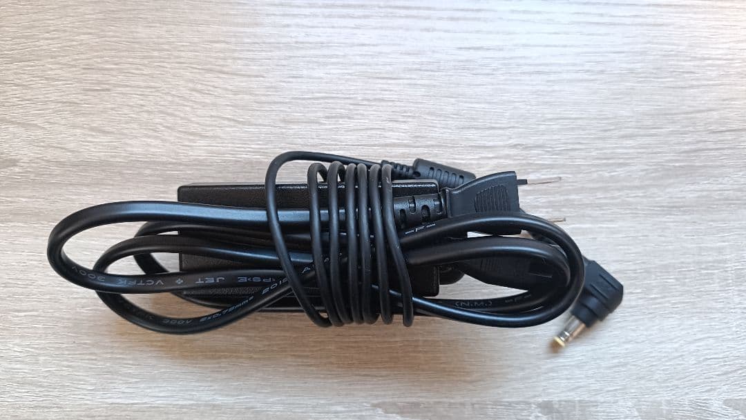 富士通 LIFEBOOK U937R LTE 第7世代 13.3型 Win10