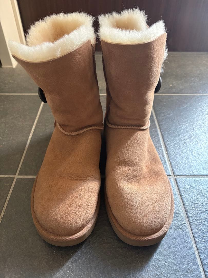 UGGのムートンブーツ　サイズ10