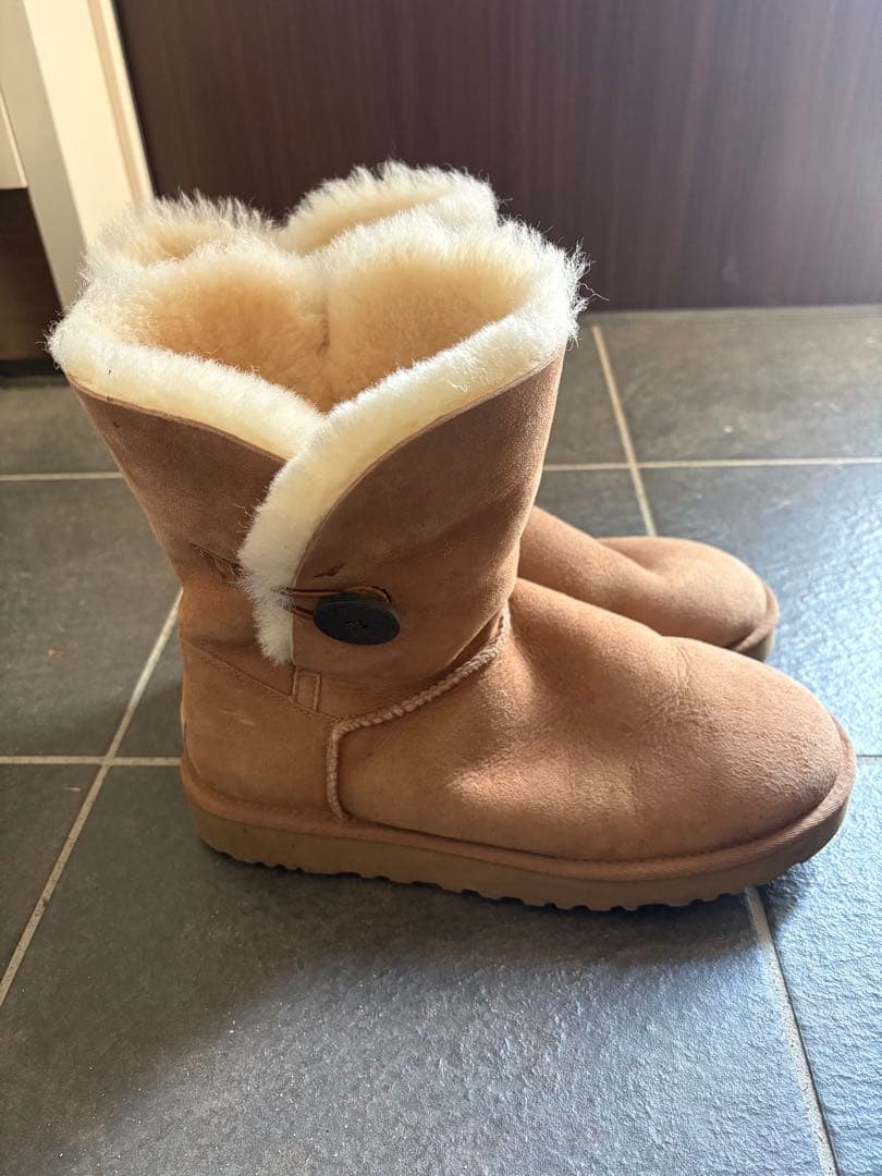 UGGのムートンブーツ　サイズ10
