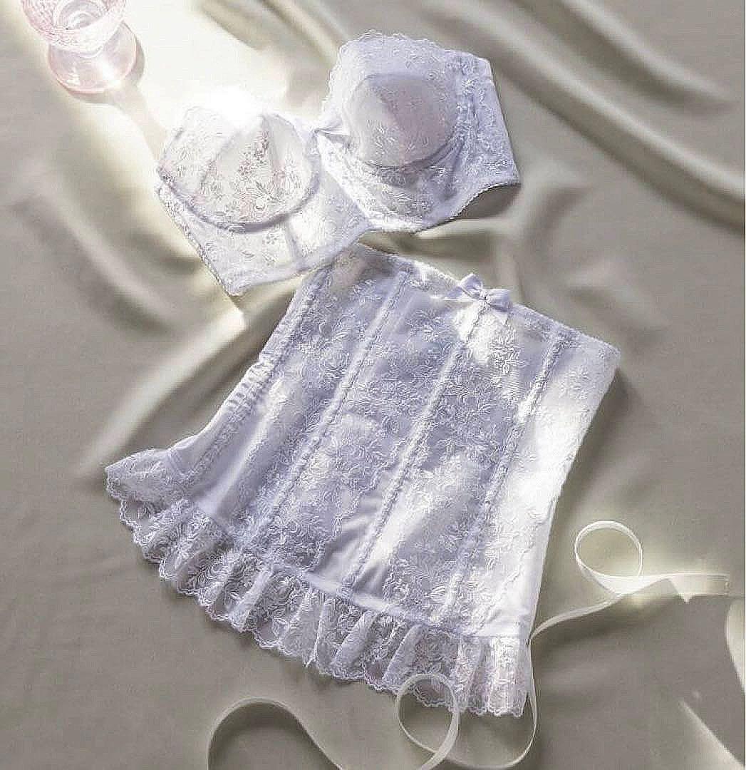 【D75 / 70 M】セモア ブライダルインナー 5点 美品 タカミ 花嫁