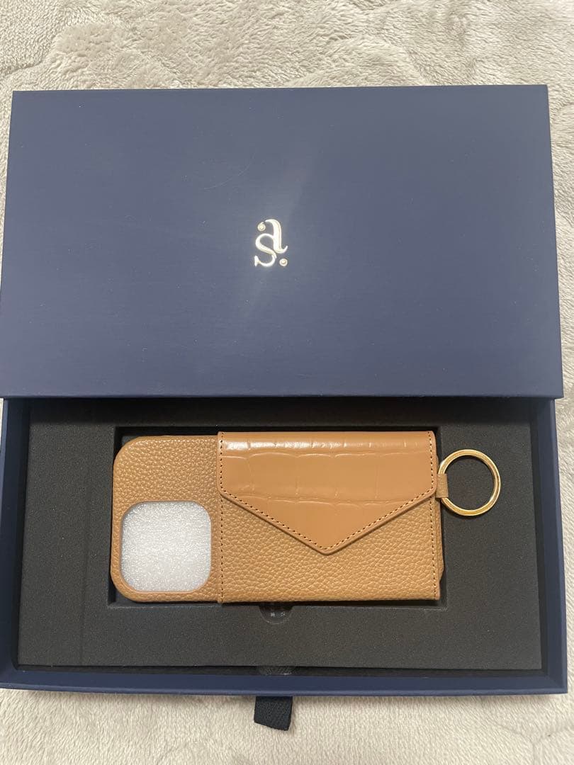 しーちゃんコラボ iPhone16Proケース ベージュレザー