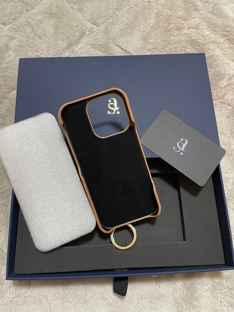 しーちゃんコラボ iPhone16Proケース ベージュレザー