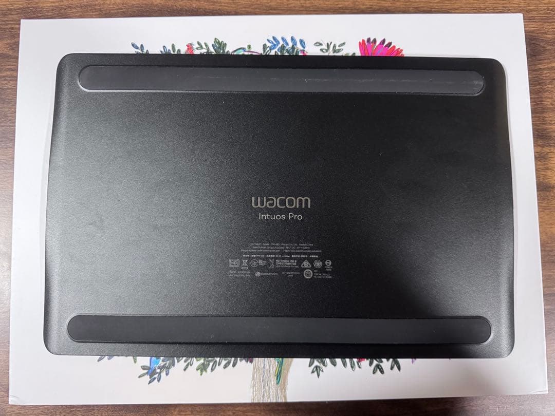 wacom Intuos Pro PTH-660 Mサイズ