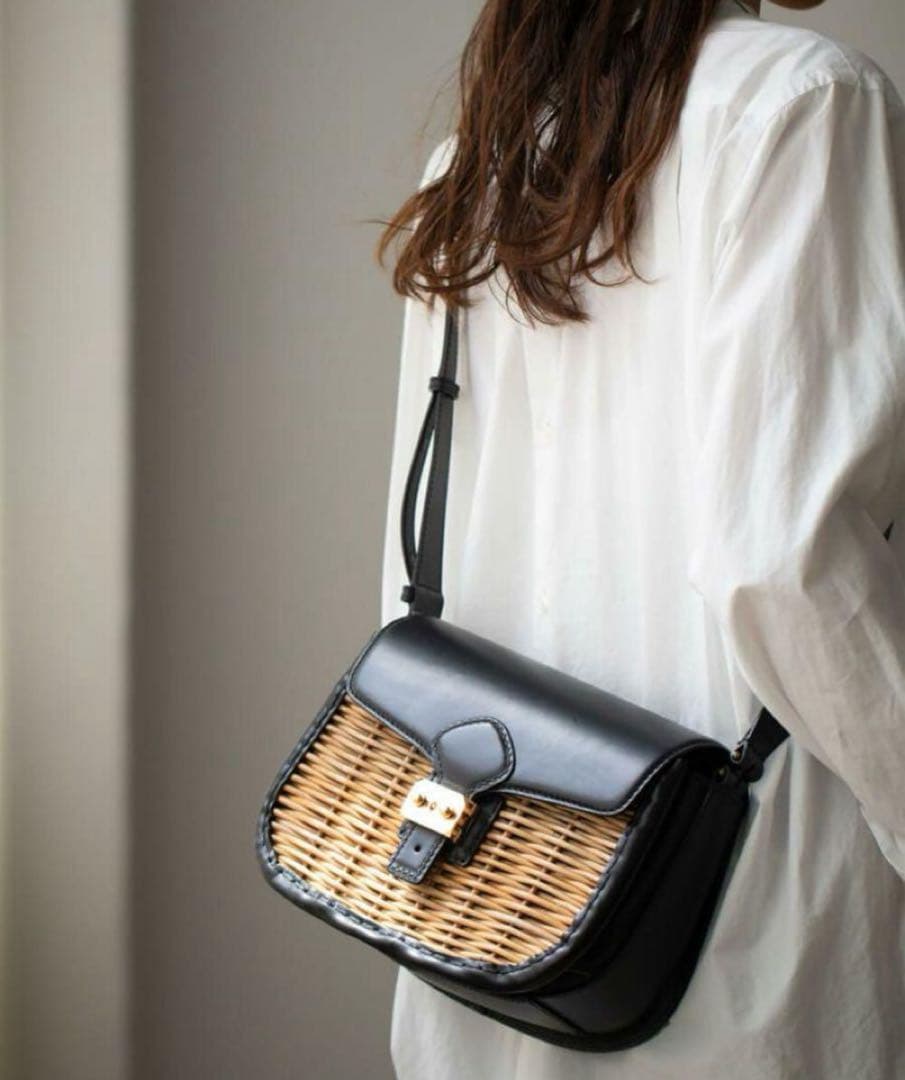 м*o様 ebagos エバゴス　カーフ・ショルダーバッグ