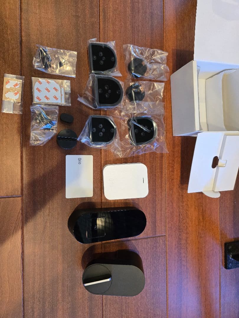 Qrio Lock （Q-SL2 ）+ QrioHub + QrioPad