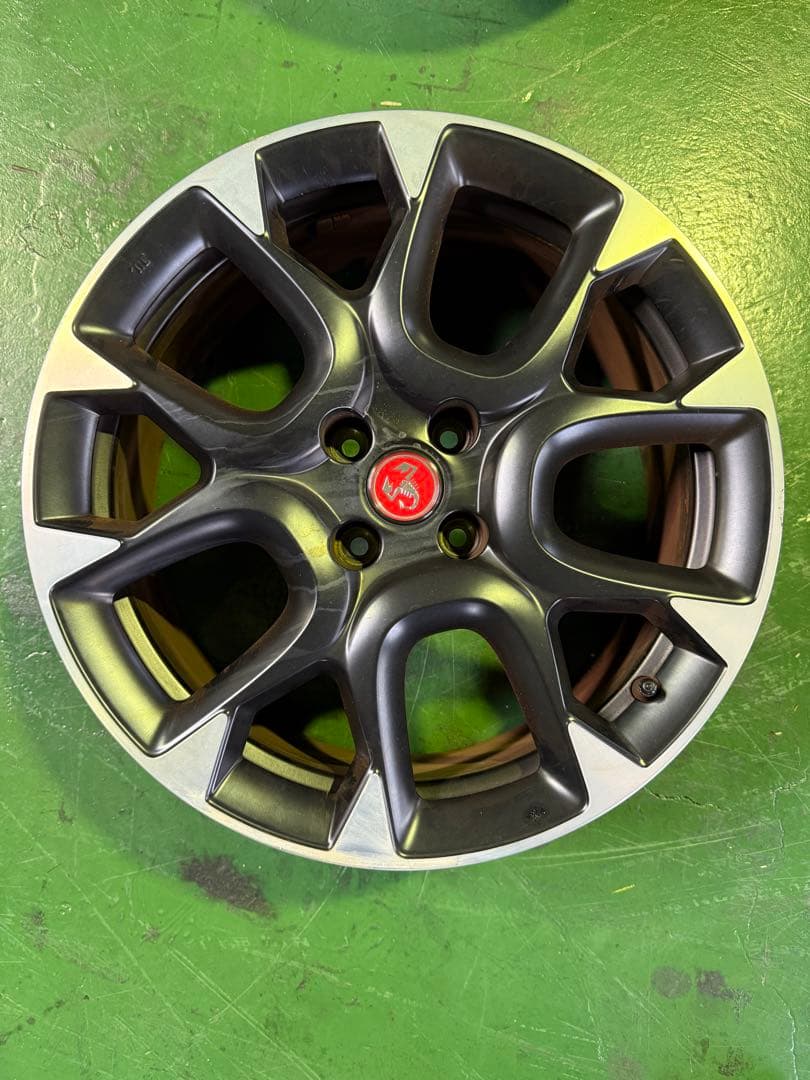 アバルト595純正ホイール　スタッドレス用などに