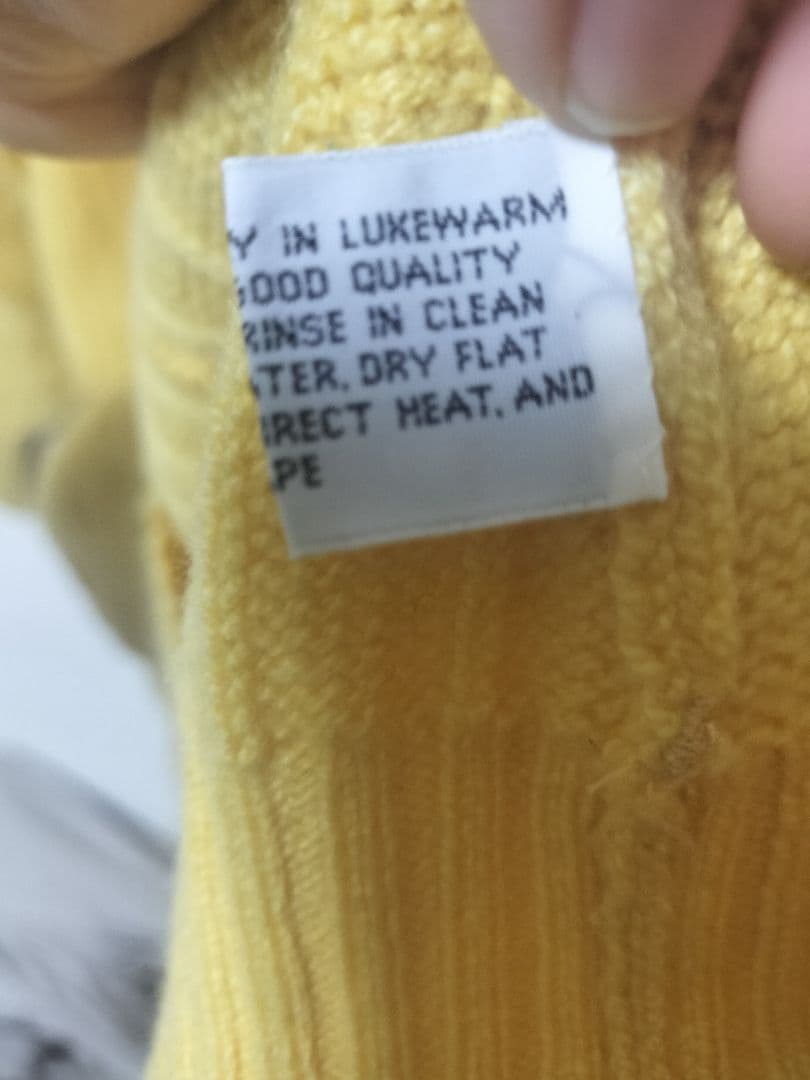 【BERGDORF GOODMAN】スコットランド カシミアアランニット