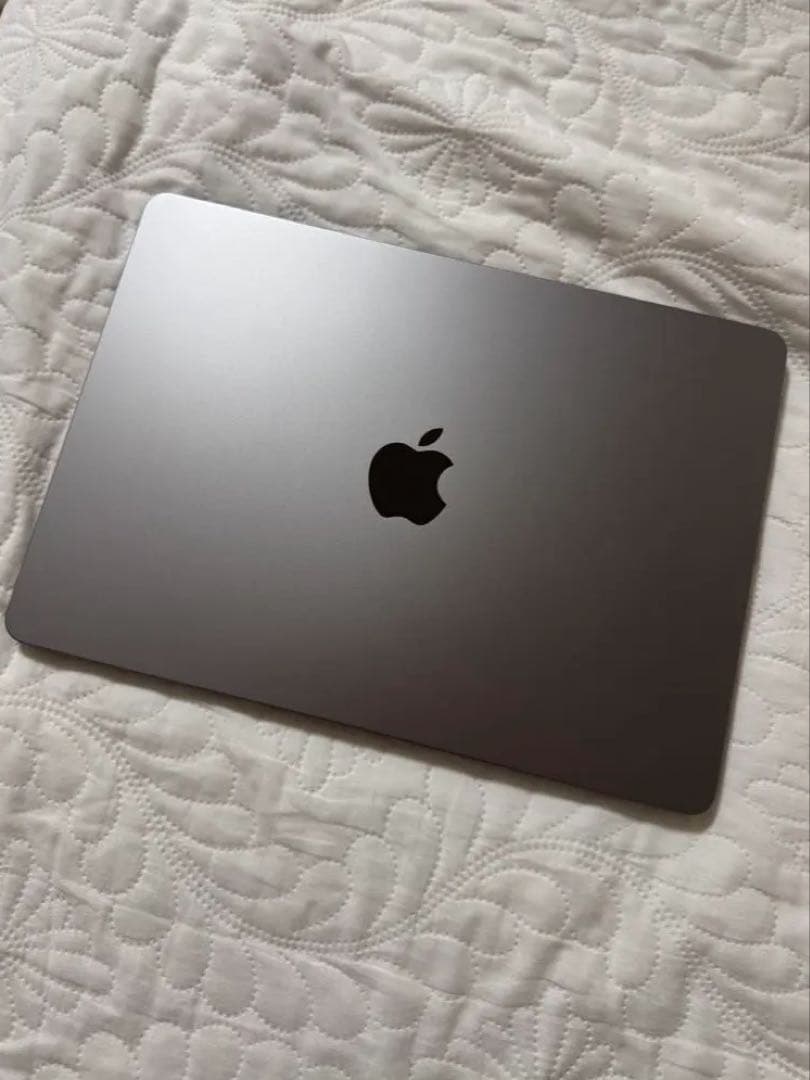 MacBook本体 MacBook Air M3 16GB 256GB