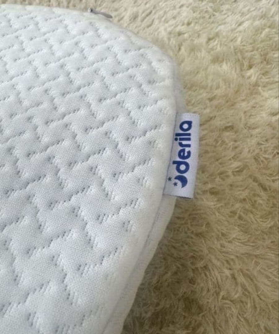 Derila Ergo　デリラエルゴ 快適な睡眠の為の頸部ネックピローカバー付き