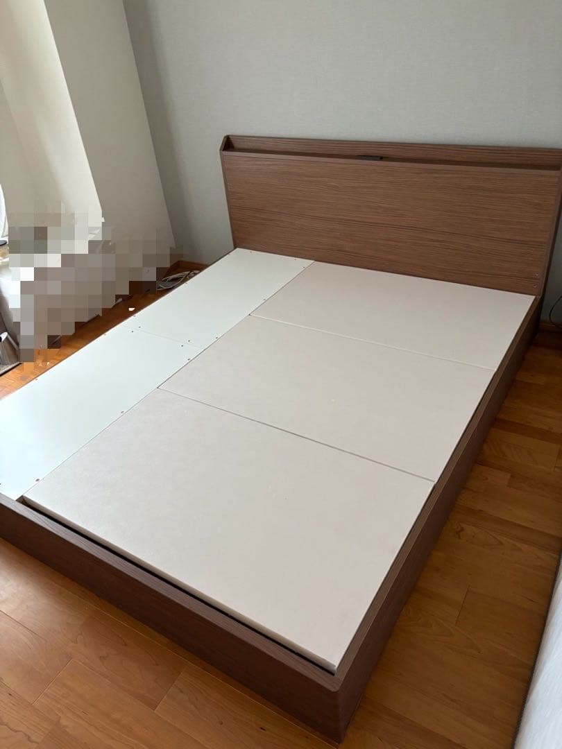 ※期間限定※ニトリ　クイーンサイズベッドフレーム(引き出し付)