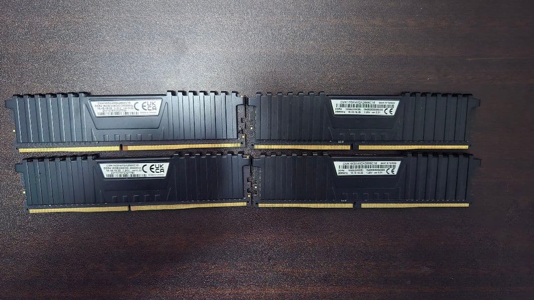 メモリー Corsair Vengeance LPX DDR4 32GB (8GBx4)
