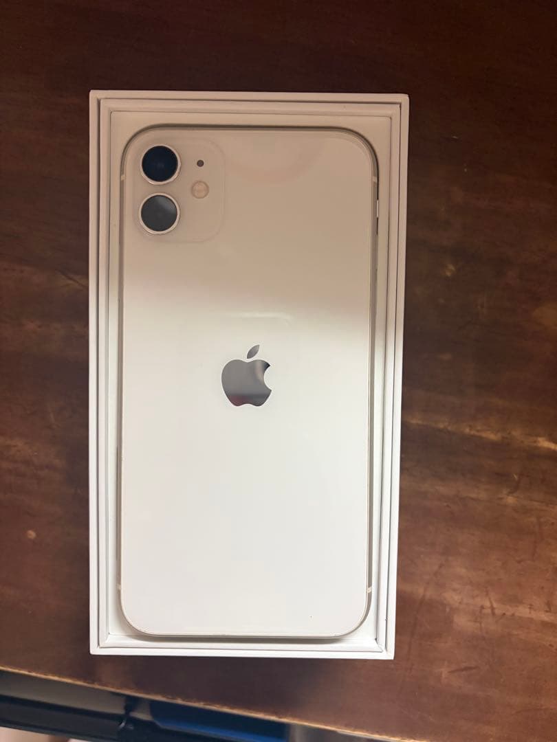 iPhone11 64G ホワイト