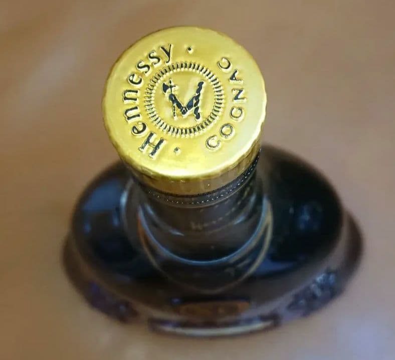 ❤️金キャップ Hennessy XO コニャック 未開栓　箱付き