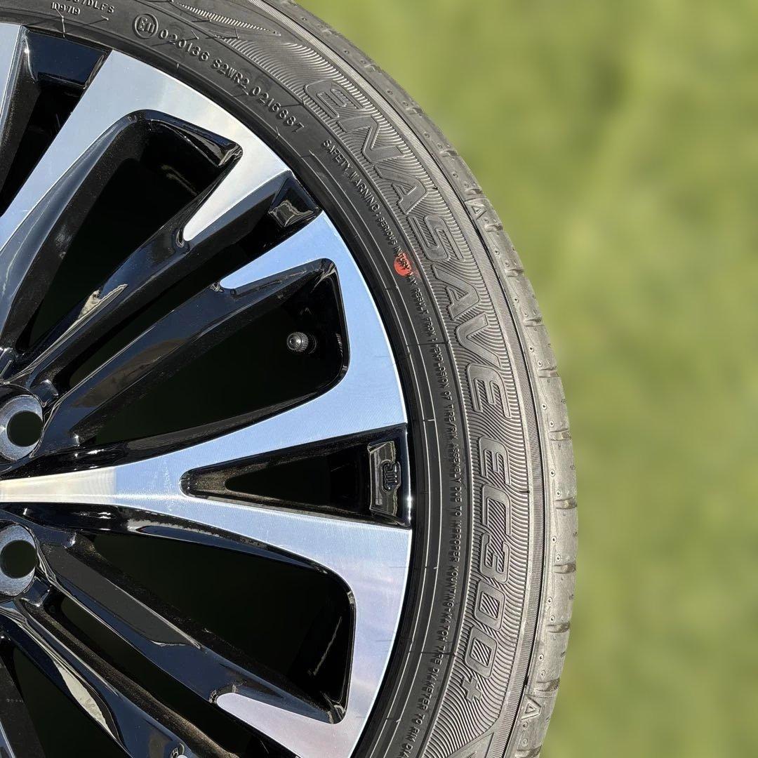 ヤリスクロス　純正ホイール・タイヤ　１本