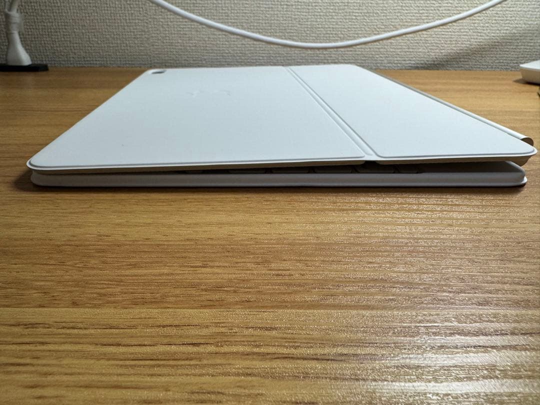 iPad Magic Keyboard 13インチ