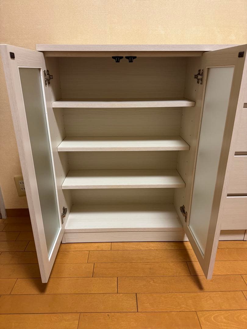 ニトリ 薄型キャビネット