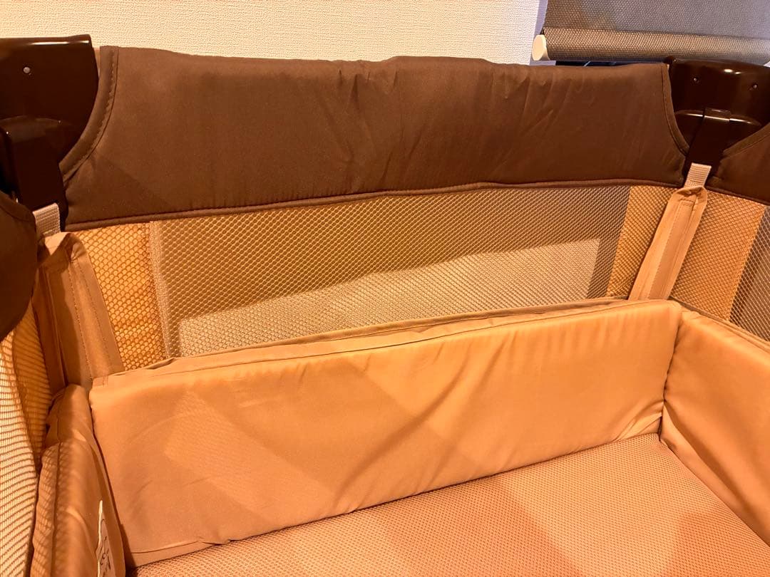 アップリカ　ベビーベッド ココネルエアー