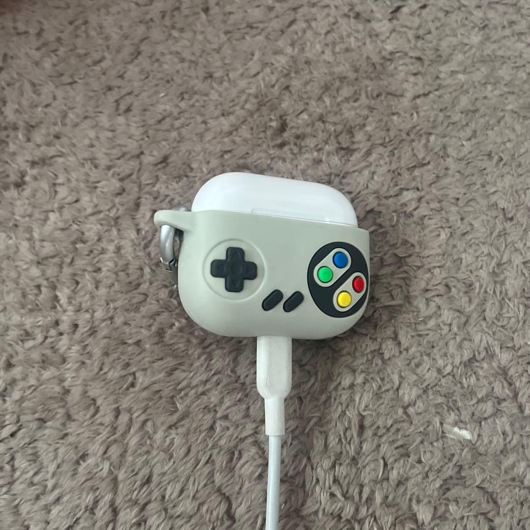 ゲームコントローラー風 AirPodsケース