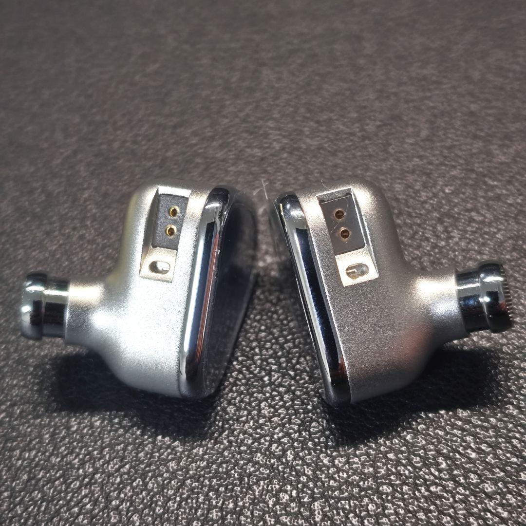 【試聴のみ】TANCHJIM FOLA おまけ付き　有線イヤホン　中華イヤホン