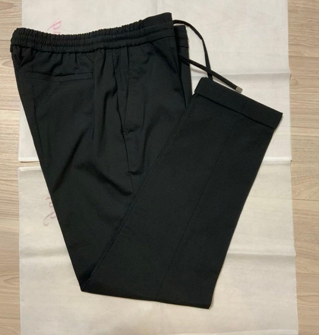 【干場別注モデル】H DUE 永久クリース ストレッチウールパンツ ブラック