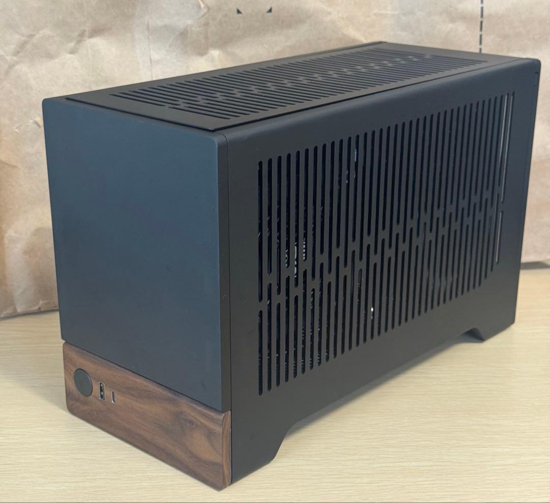 ゲーミングPC Ryzen 7 8700G + RX 7700 XT