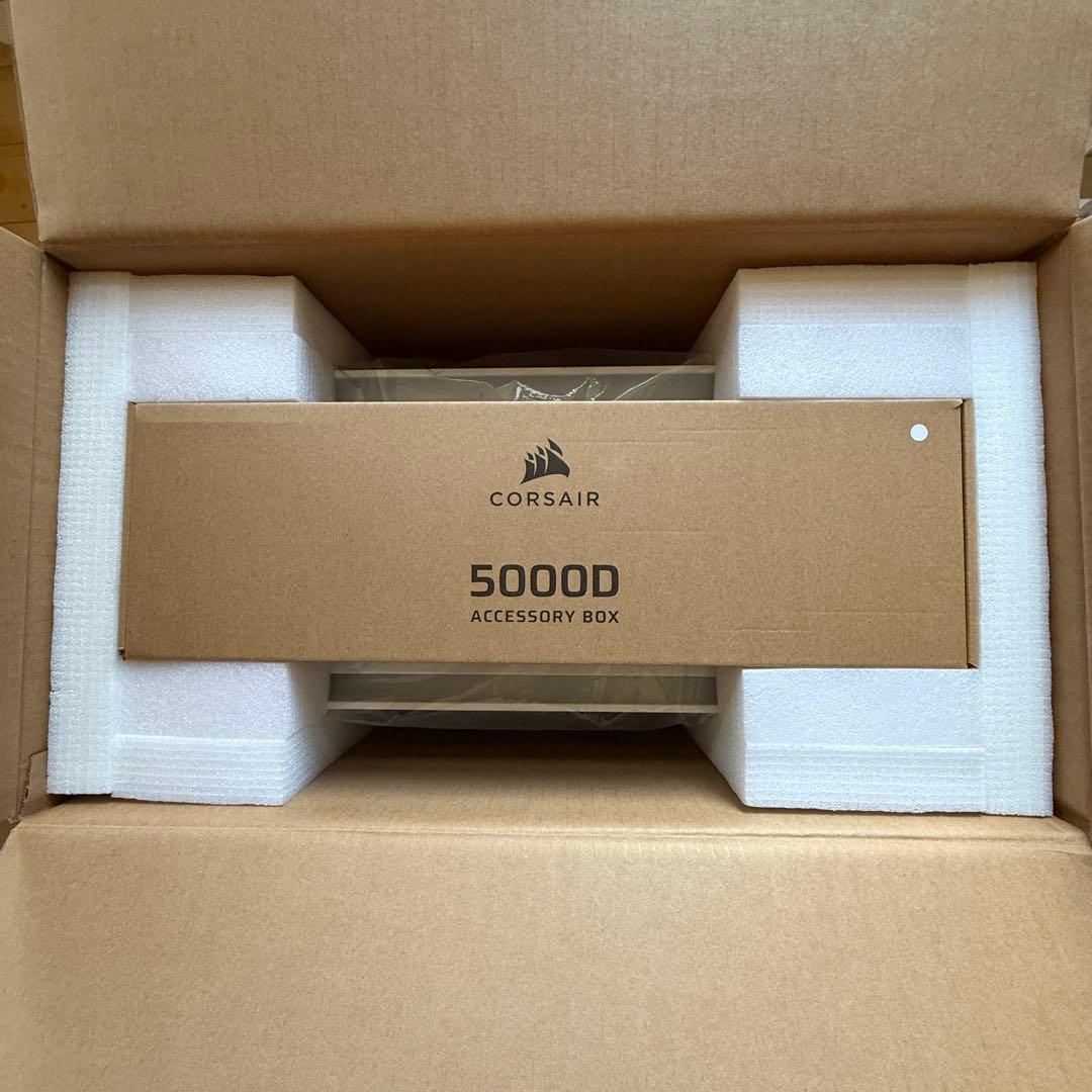 CORSAIR FRAME 5000D RS ホワイト