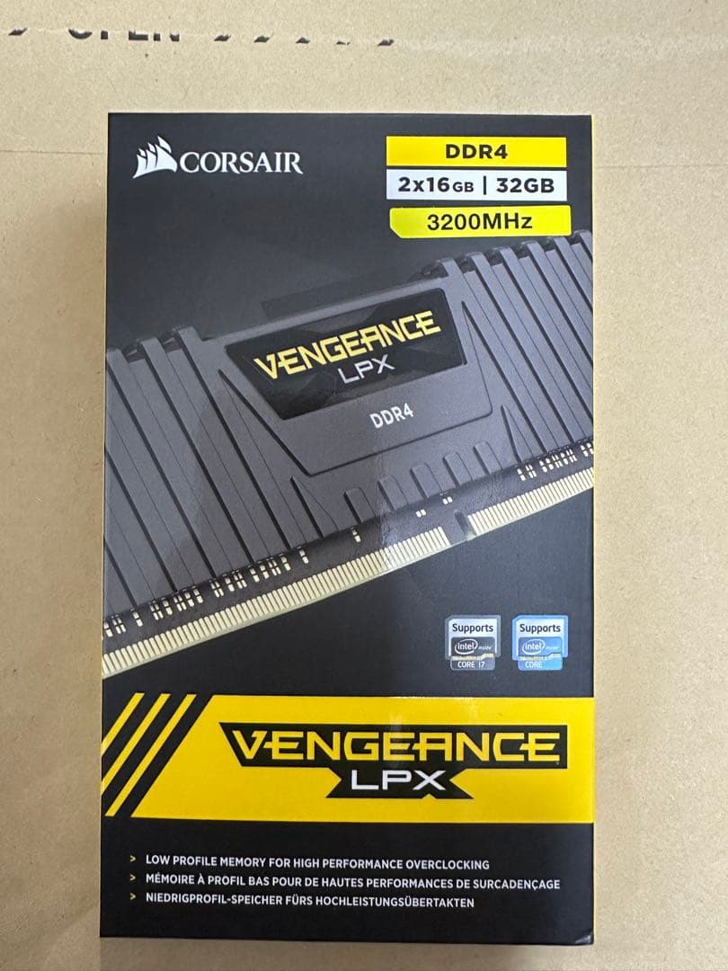 【新品未開封】CORSAIR Vengeance LPX DDR4 32GB
