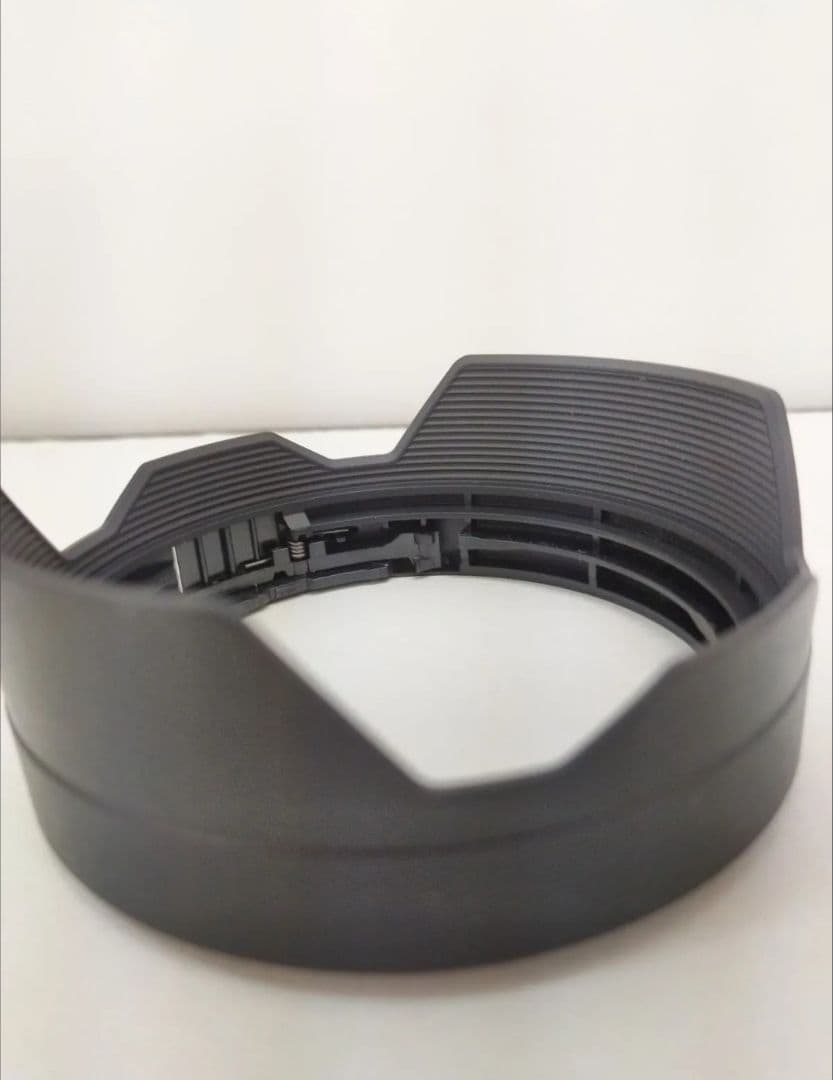 莉*✨様 L02048□1129 Panasonic レンズ Lマウント LUM