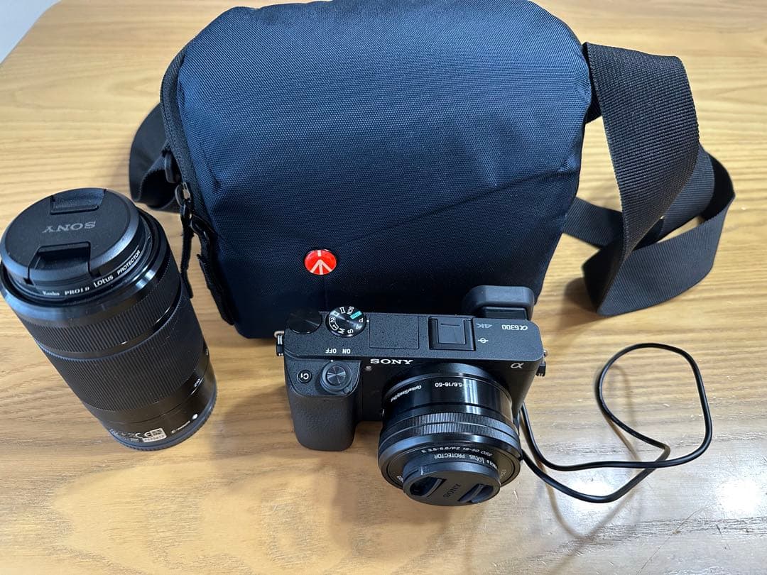 SONY α6300 レンズ　カメラケース付き