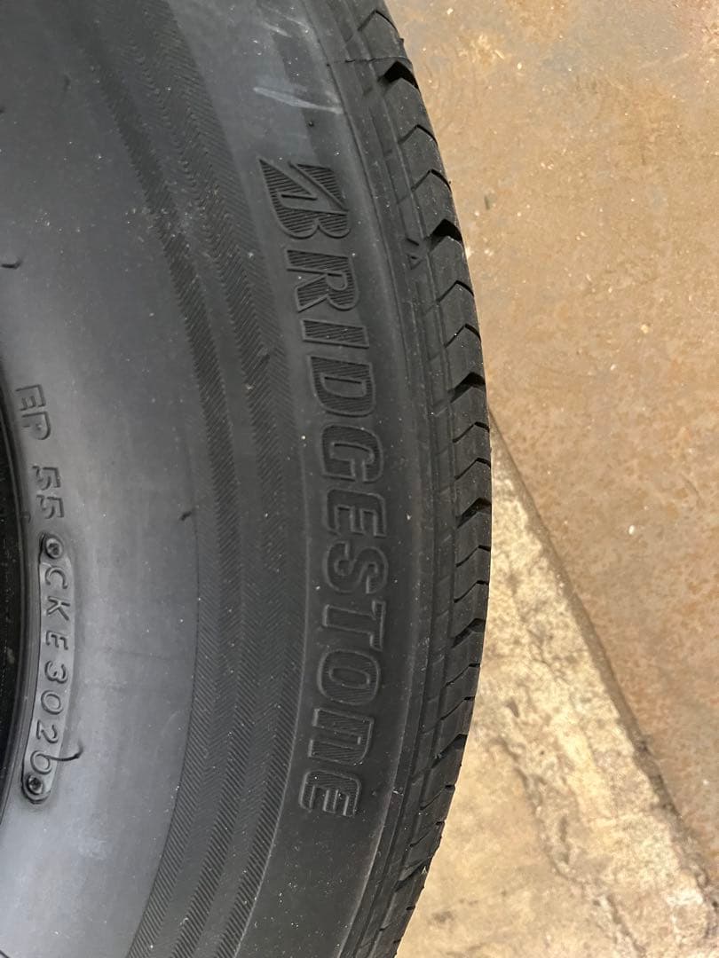 【値下げ‼️新車外し】ハイエース純正タイヤホイールセット