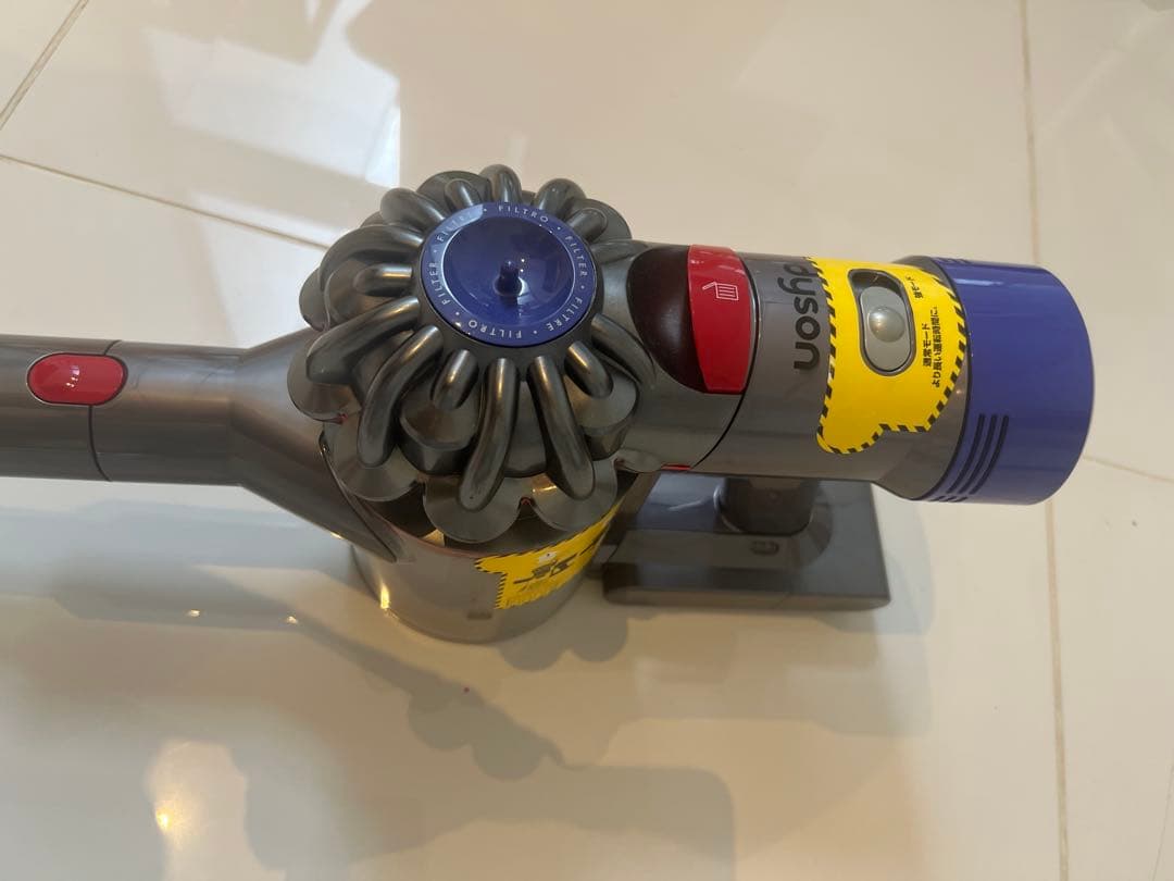 Dyson sv10 スティッククリーナー 本体