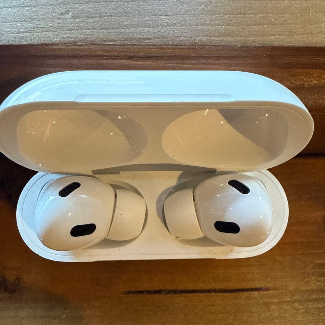 Apple AirPods第二世代プロ本体 充電ケース付き