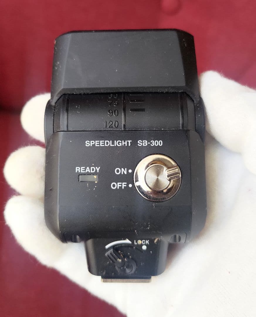 ニコン D780 ボディ デジタル一眼レフカメラ SB300付き(^o^)