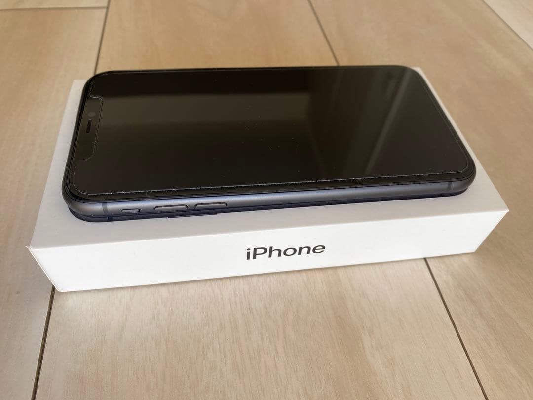 iPhone11 ほぼ未使用品 訳あり ジャンク品 リンゴループ SIMフリー