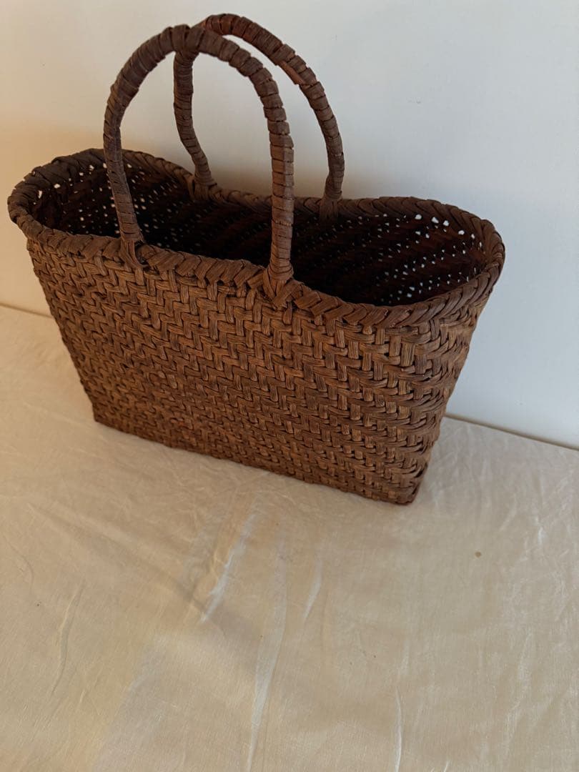 純国産　奥会津　山葡萄手提げ籠