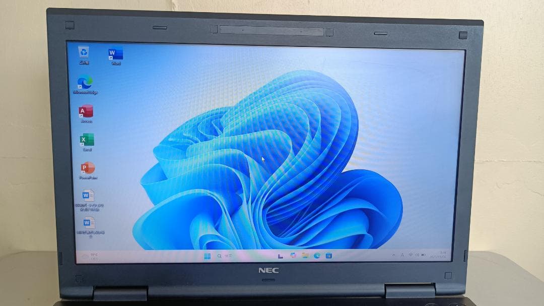 ⭐️ノートパソコンNEC第四世代Core i5 SSD128G メモリ8G