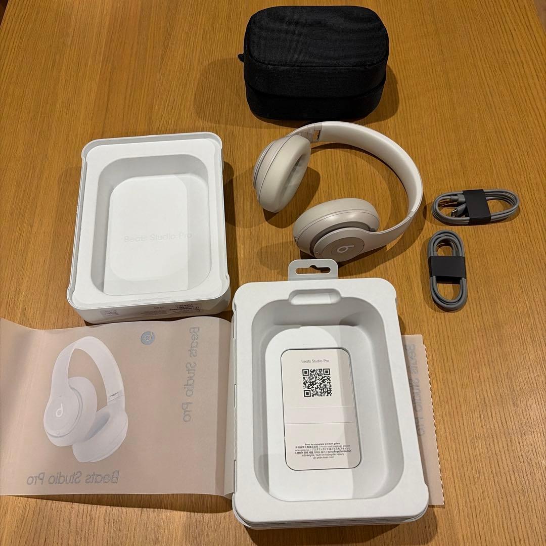 Beats Studio Pro サンドストーン