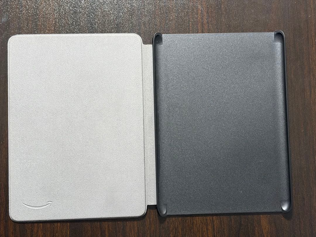 Kindle Paperwhite 第12世代 16GB 純正カバー付