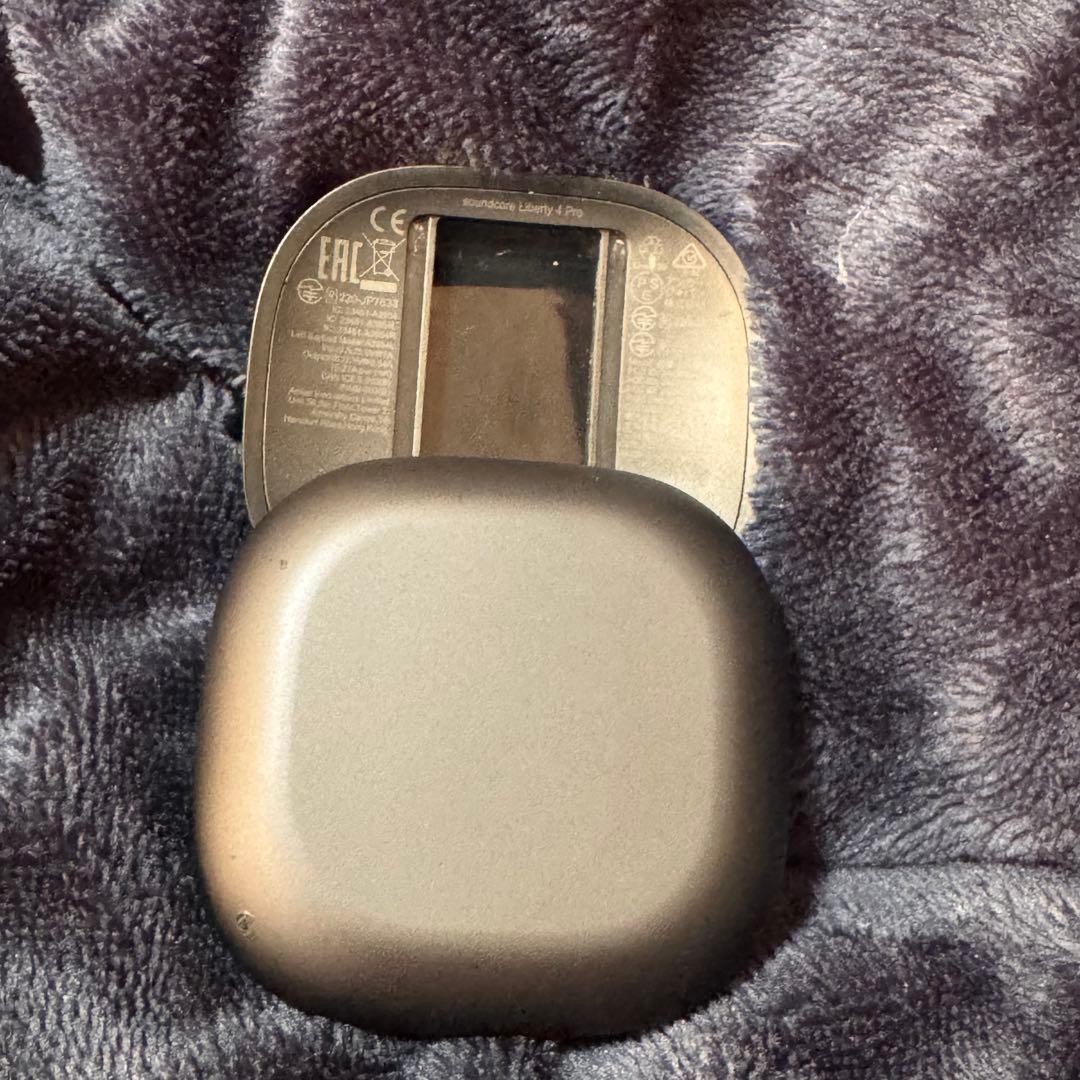 Soundcore Liberty 4 Pro ブラック