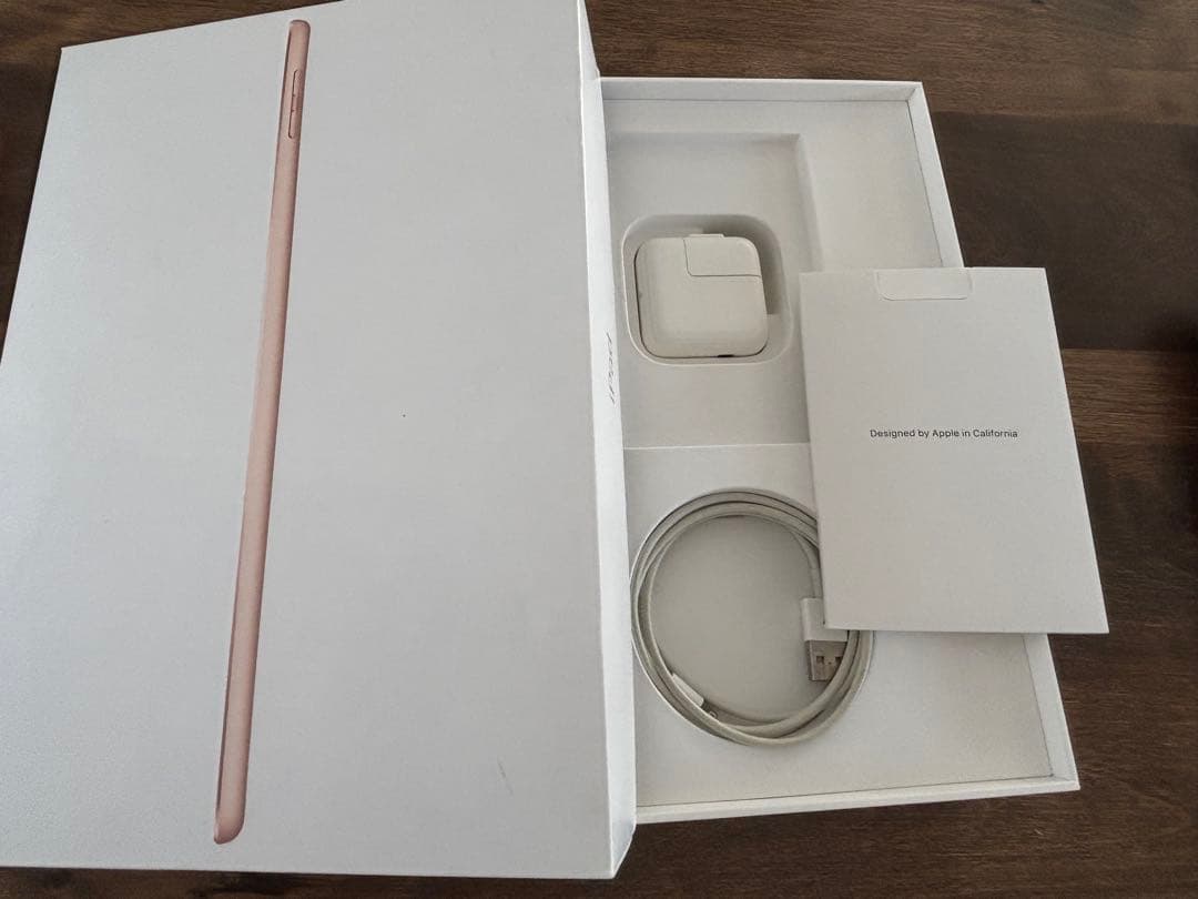 Apple iPad （第6世代）　128GB ゴールド