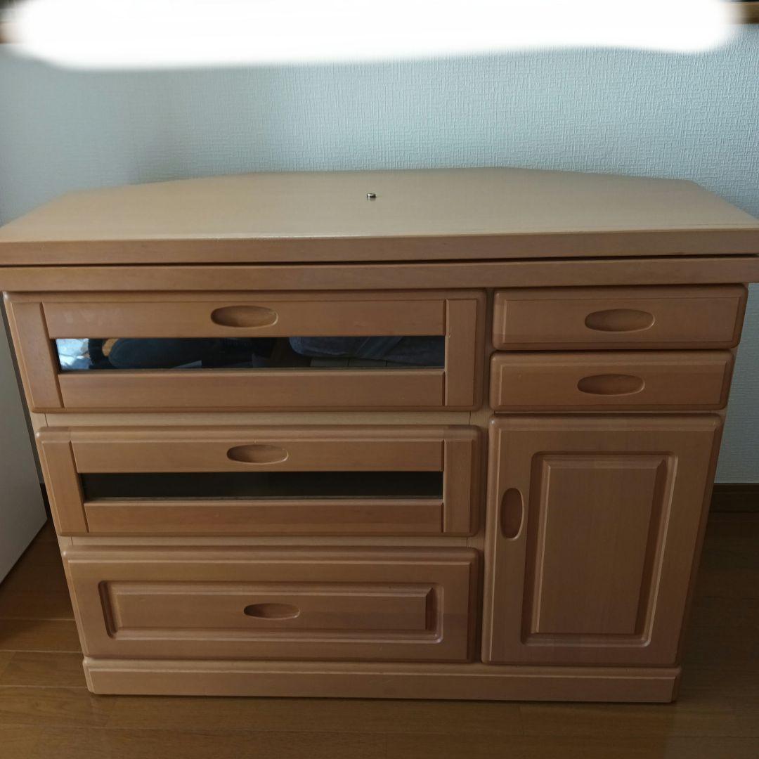 テレビ台　キャスター付