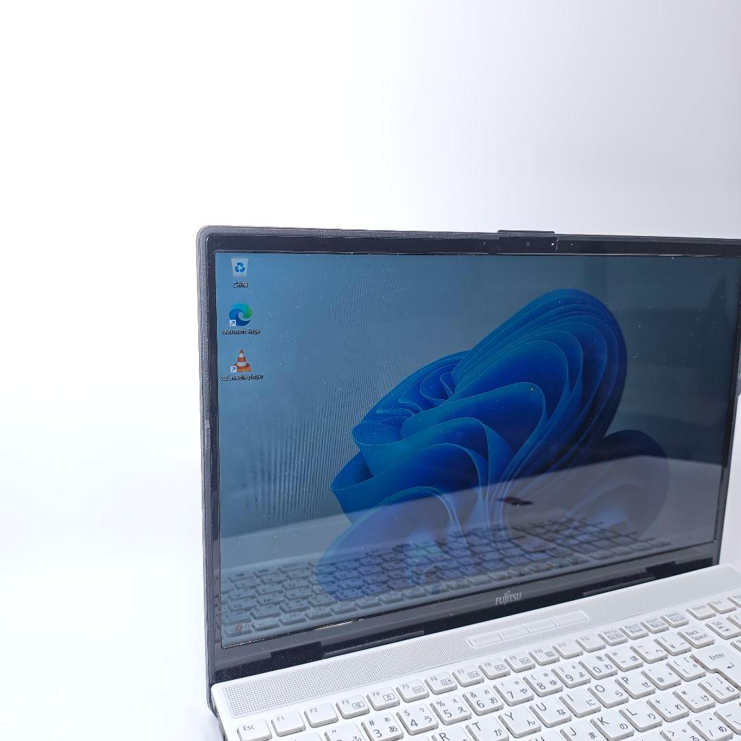 富士通 LIFEBOOK AH43/F3 FMVA43F3WG